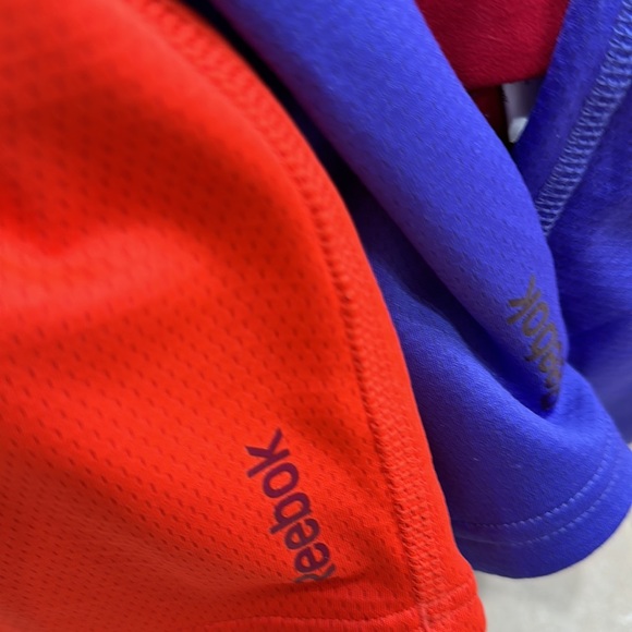 Discounted Bundle Reebok 3 Hoodies - Picture 5 of 8